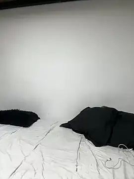 aliensexy online show from March 6, 2025, 1:16 am