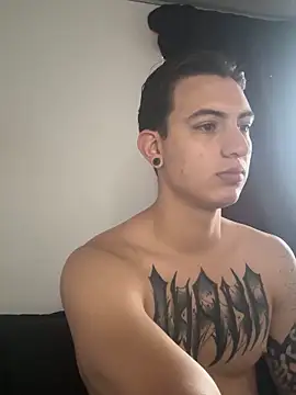 aliensexy online show from March 1, 2026, 5:48 pm