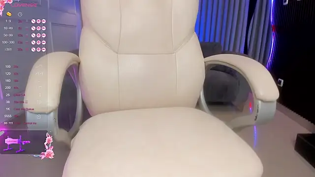 Anna parkker  online show from March 3, 2025, 2:15 pm