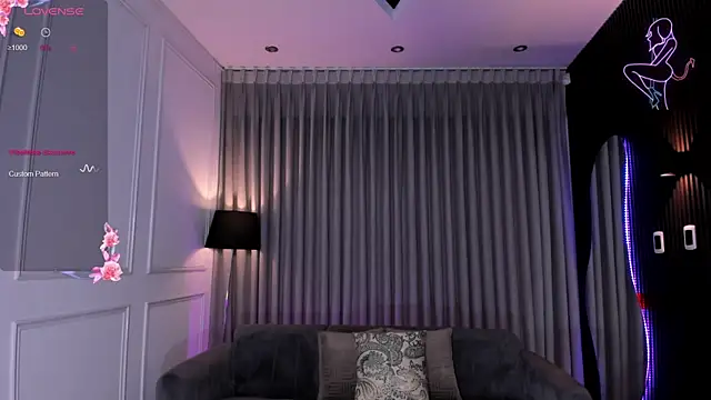 Anna parkker  online show from March 22, 2025, 11:21 am