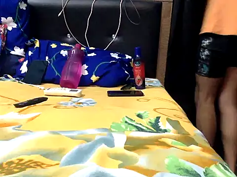 Snapshot of dreamy_lusty01 chatting on October 21, 2025, 9:15 pm dreamy lusty01 online show from October 21, 2025, 9:15 pm