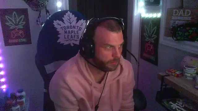 GeneralXMillyX online show from November 10, 2025, 5:28 am