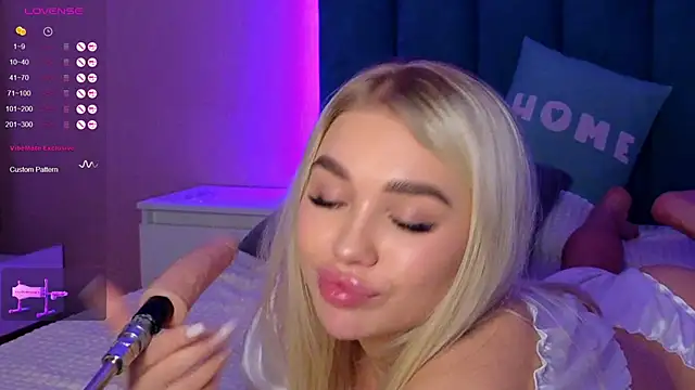 DreamPussyy online show from December 14, 2024, 9:51 am