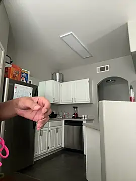 juicyyy323 online show from January 10, 2025, 11:29 pm