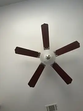 juicyyy323 online show from November 9, 2025, 9:13 pm