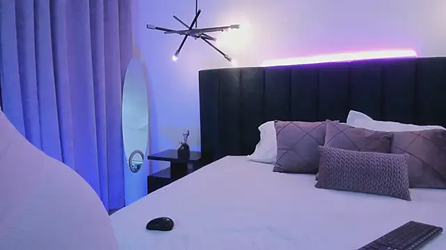 alaia7h online show from April 15, 2026, 7:43 pm