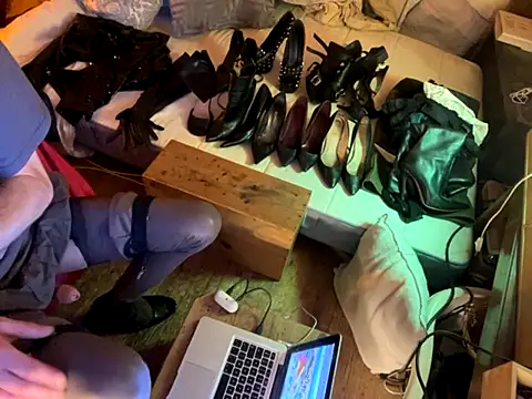 alexheels boots online show from September 25, 2025, 1:09 am