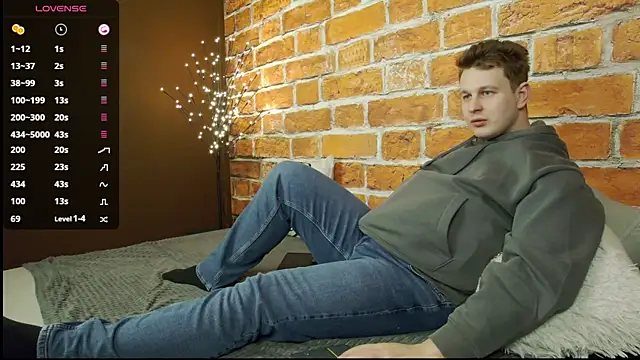 charlie smiley online show from December 21, 2025, 6:48 pm