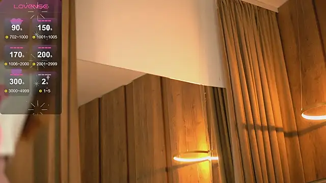 EmilyRaymont online show from February 28, 2025, 5:48 pm