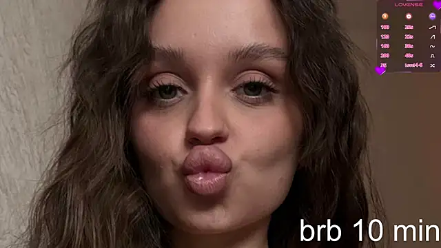 Snapshot of Katy_perry_ chatting on April 23, 2026, 2:24 am Katy perry online show from April 23, 2026, 2:24 am
