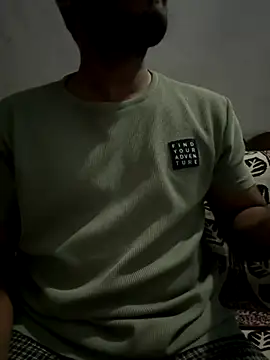 Snapshot of wildboy_simon chatting on September 28, 2025, 3:06 pm wildboy simon online show from September 28, 2025, 3:06 pm