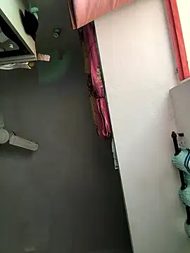 Snapshot of wildboy_simon chatting on January 15, 2026, 11:15 am wildboy simon online show from January 15, 2026, 11:15 am