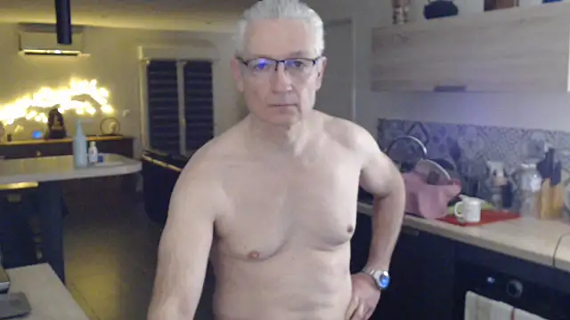 Goduleur69 online show from February 4, 2025, 11:59 pm