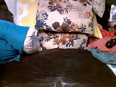 juicy candy1999 online show from March 15, 2026, 1:11 am