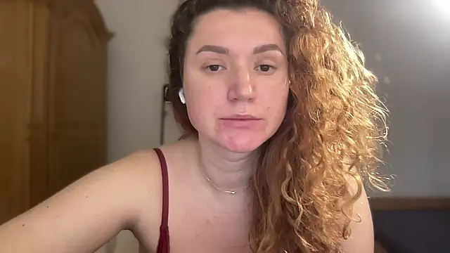 Snapshot of Foxy_and_classy chatting on February 23, 2026, 12:46 pm Foxy and classy online show from February 23, 2026, 12:46 pm