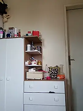 Indiazinhax online show from September 14, 2025, 11:20 am