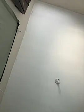 Snapshot of Indiazinhax chatting on January 17, 2026, 4:11 pm Indiazinhax online show from January 17, 2026, 4:11 pm