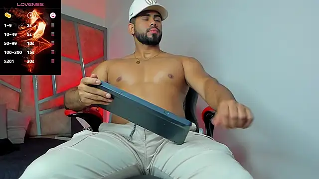 noah crux online show from December 11, 2024, 12:12 pm