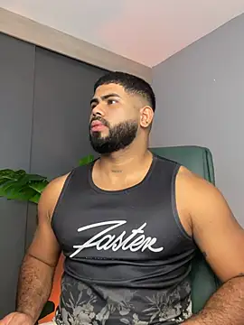 Snapshot of noah_crux chatting on February 23, 2026, 9:34 pm noah crux online show from February 23, 2026, 9:34 pm