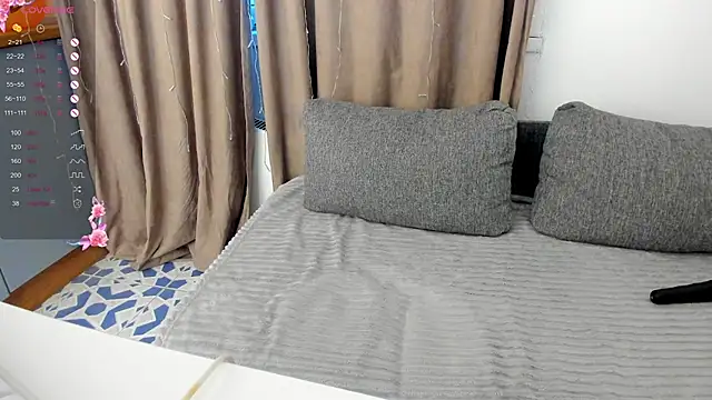 miissblonde online show from November 10, 2025, 2:10 am