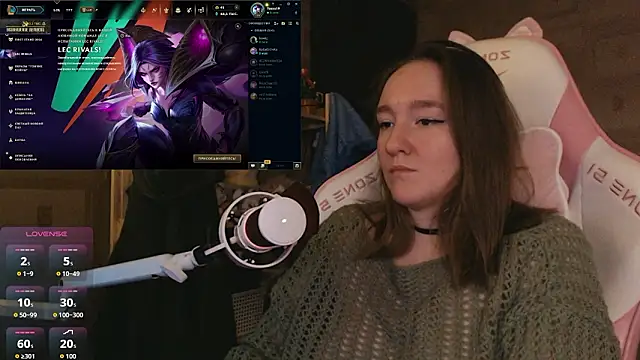 MoonlishSiren online show from March 28, 2026, 9:47 pm