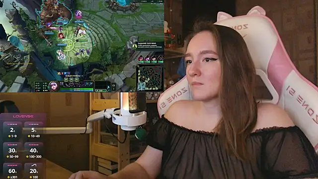 MoonlishSiren online show from July 22, 2026, 10:23 pm