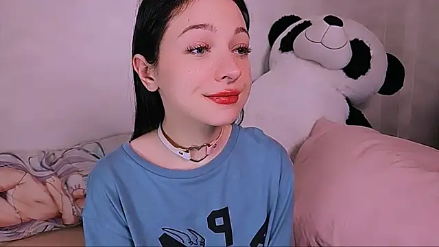 Snapshot of Only___Yours chatting on December 8, 2024, 10:52 am Only Yours online show from December 8, 2024, 10:52 am