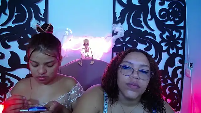 your little naughty1 online show from October 29, 2025, 3:09 am