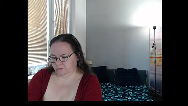 Snapshot of Sweetboobs chatting on April 15, 2026, 7:48 am Sweetboobs online show from April 15, 2026, 7:48 am