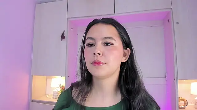 valerymeyerr online show from November 7, 2025, 4:12 am