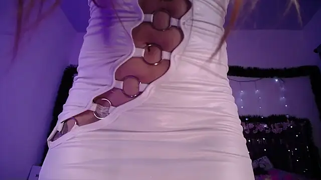 alejandrafitt online show from December 27, 2024, 12:07 am