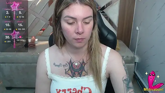 Snapshot of Paula_b_ chatting on June 29, 2026, 1:00 pm Paula b online show from June 29, 2026, 1:00 pm
