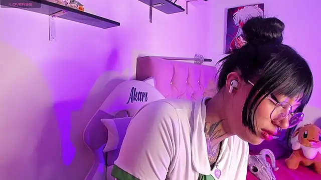 Akari1 Mischief online show from December 19, 2024, 11:46 pm