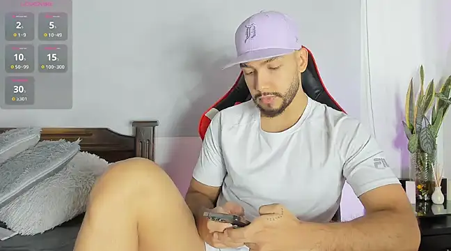 sanjuan01 online show from December 23, 2024, 5:22 pm