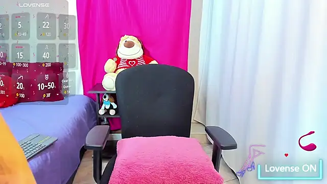 Snapshot of dan_scoott chatting on December 10, 2024, 8:05 pm dan scoott online show from December 10, 2024, 8:05 pm
