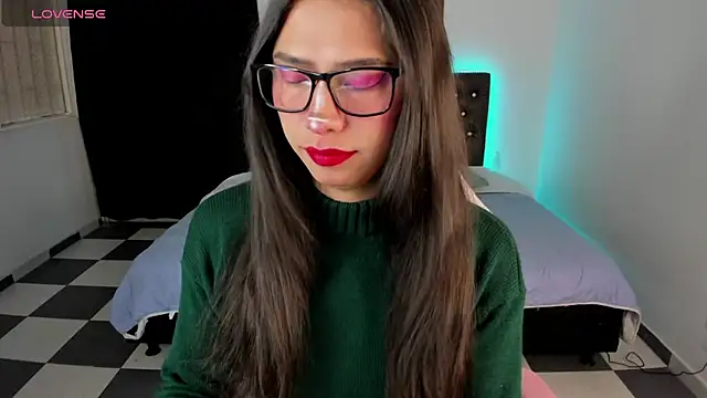 paula kawaiifu  online show from January 15, 2025, 2:02 pm