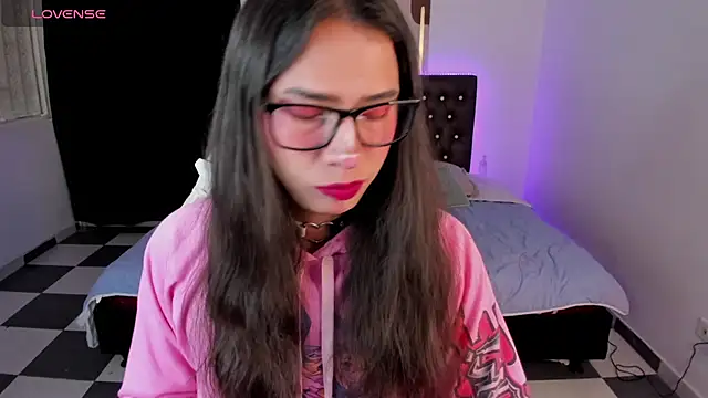 paula kawaiifu  online show from January 18, 2025, 2:12 pm