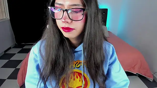 paula kawaiifu  online show from February 25, 2025, 5:04 pm