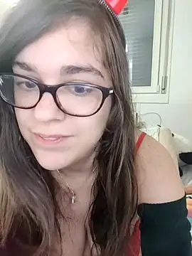 Miachan LaGattinaVogliosa online show from October 28, 2025, 1:58 pm