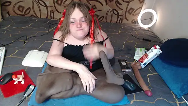 MiniNatalie online show from March 2, 2025, 10:27 pm