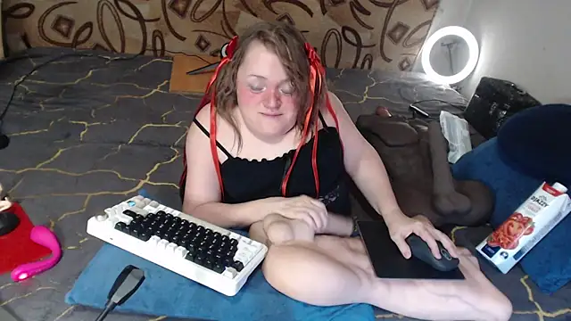 MiniNatalie online show from March 5, 2025, 7:05 am