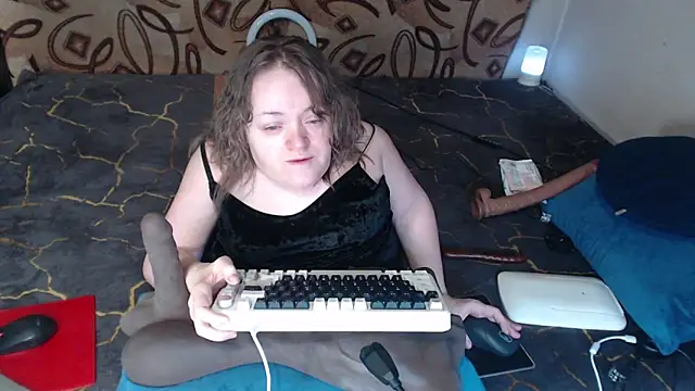 MiniNatalie online show from March 18, 2025, 11:42 pm