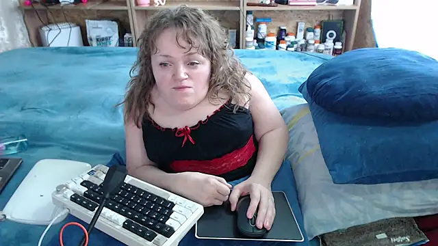 MiniNatalie online show from September 21, 2025, 9:22 am