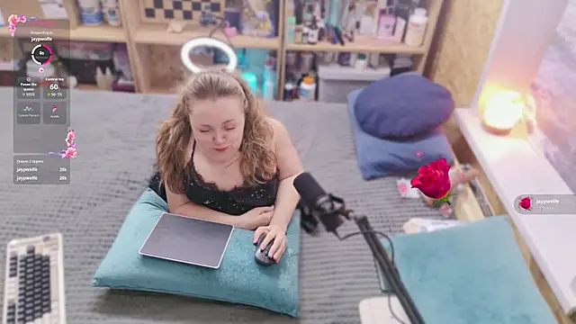 MiniNatalie online show from April 24, 2026, 1:57 pm