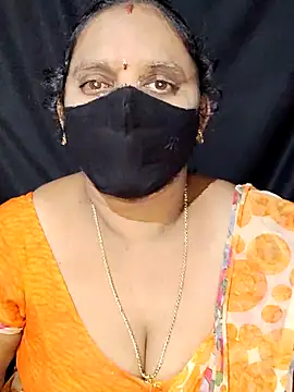 vintage-vibs online show from January 15, 2025, 5:58 pm