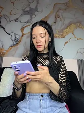 Isabella 21x online show from September 25, 2025, 12:31 pm