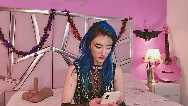 Lunapage online show from October 15, 2025, 8:31 pm