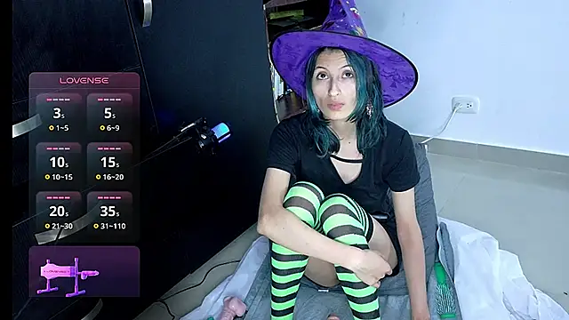 Snapshot of Camila---torres chatting on October 15, 2025, 2:55 am Camila---torres online show from October 15, 2025, 2:55 am