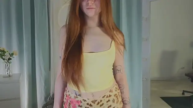 Freckle Diyana online show from March 29, 2026, 9:37 pm