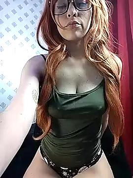 Snapshot of MaryannG chatting on October 16, 2025, 3:29 am MaryannG online show from October 16, 2025, 3:29 am